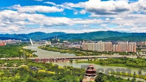 足球比赛比分最大-足球史上那些令人瞠目结舌的超大比分，激情与纪录的狂欢